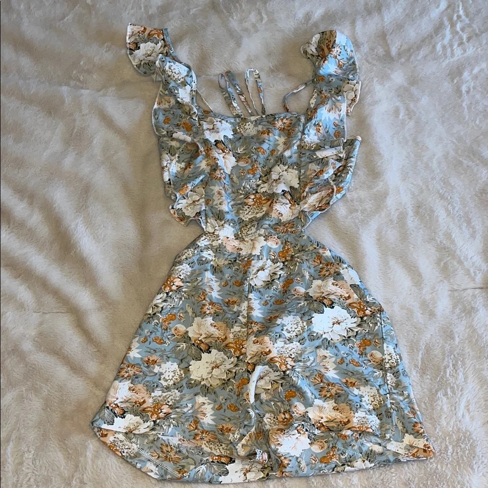 Floral Ruffle Romper - Picture 3 of 4